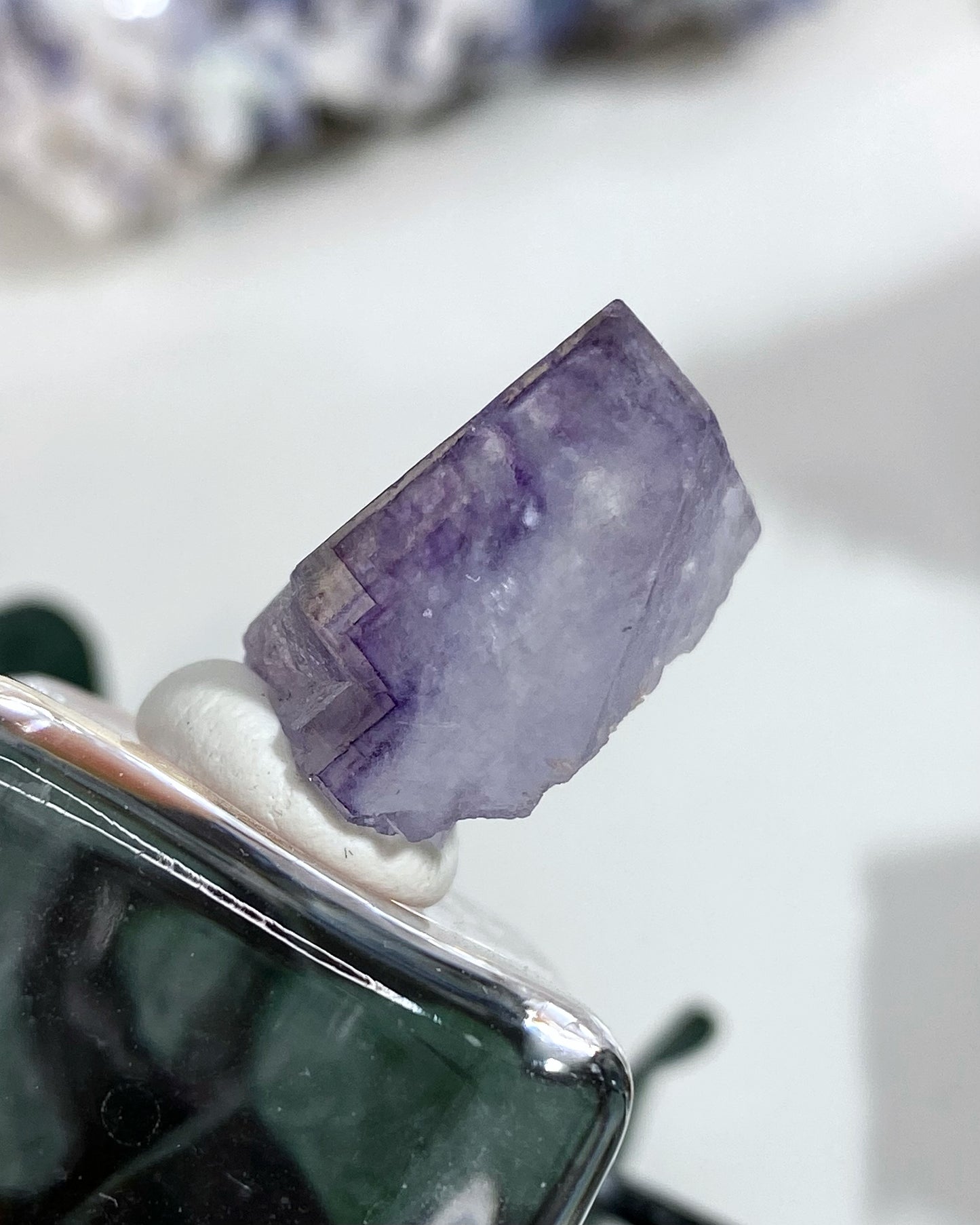Unique Pattern Purple Color Zoning Cubic Fluorite