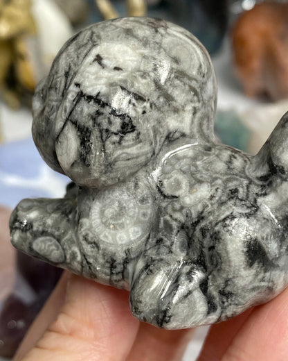 Fossil Jasper Dog