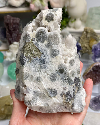 Candle Quartz with Purple Octahedral Fluorite