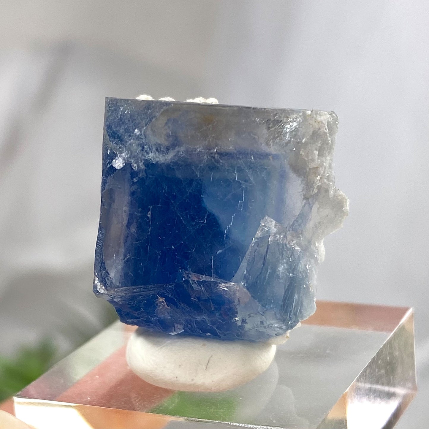 Clear Cubic Fluorite with Blue Window Color Zoning Yaogangxian Mine